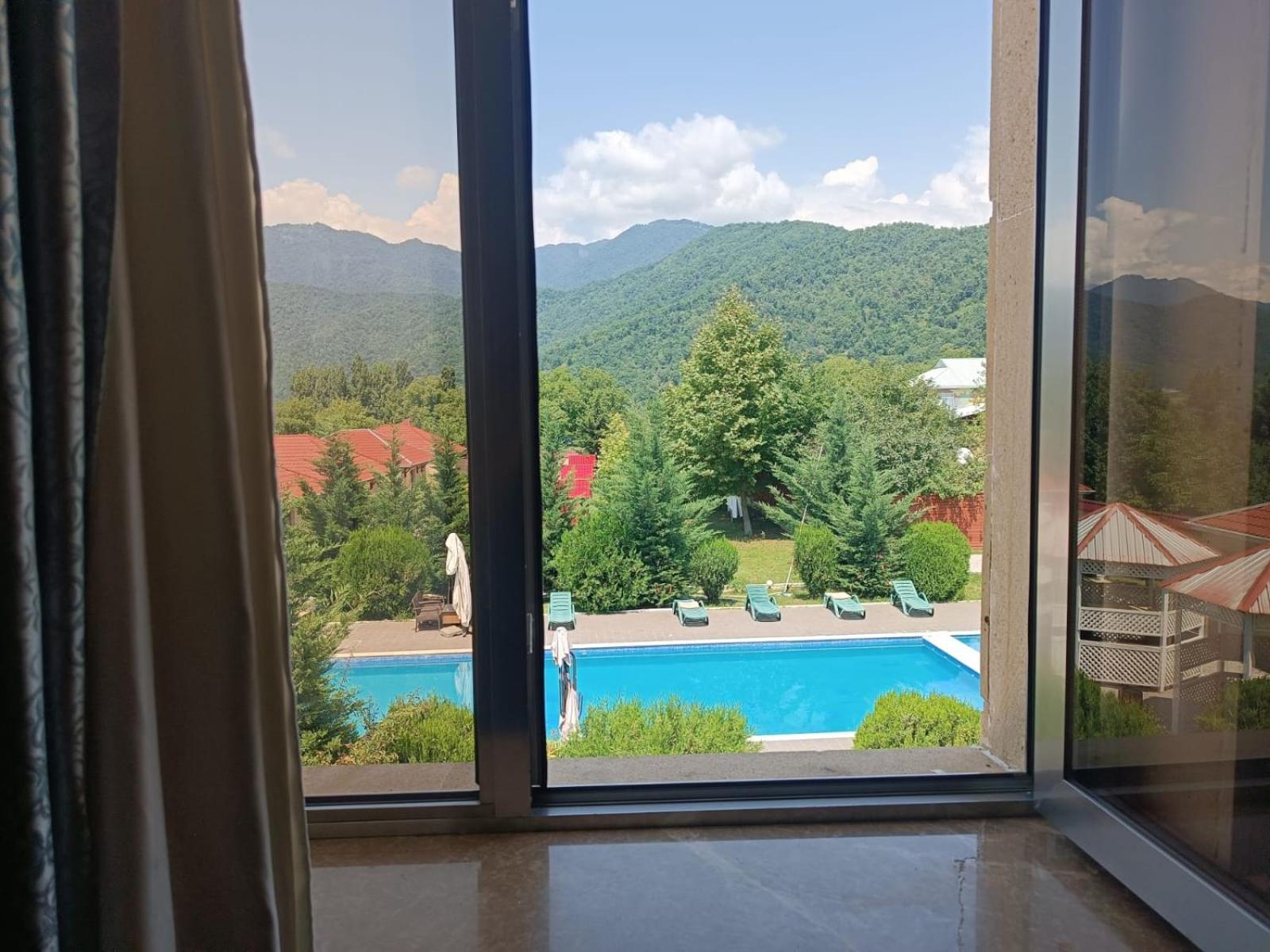 Gabala Bliss Inn Hotel And Restaurant Exterior photo