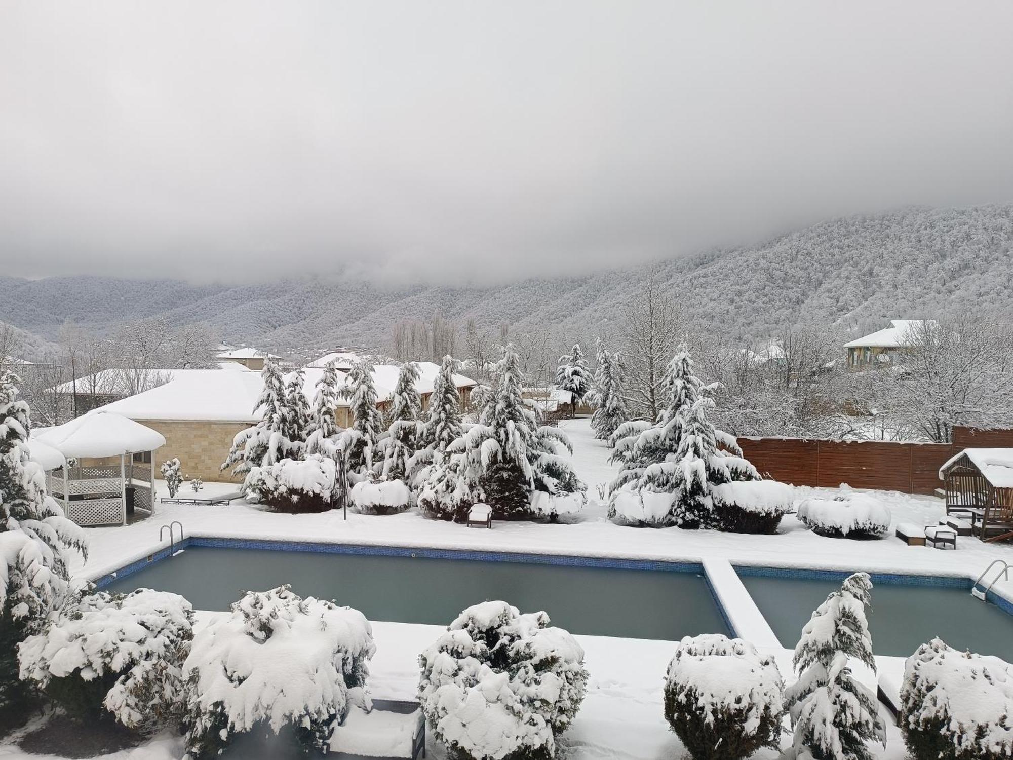 Gabala Bliss Inn Hotel And Restaurant Exterior photo